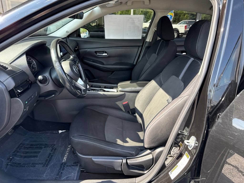 Used 2022 Nissan Sentra SV FWD image 19