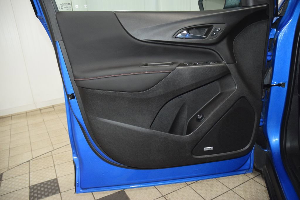 Used 2024 Chevrolet Equinox RS w/ RS Leather Package image 45