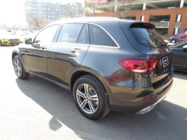 Used 2020 Mercedes-Benz GLC 300 4MATIC image 2