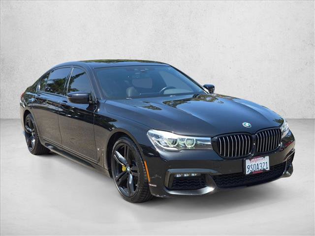 Used 2019 BMW 740i w/ M Sport Package RWD image 3