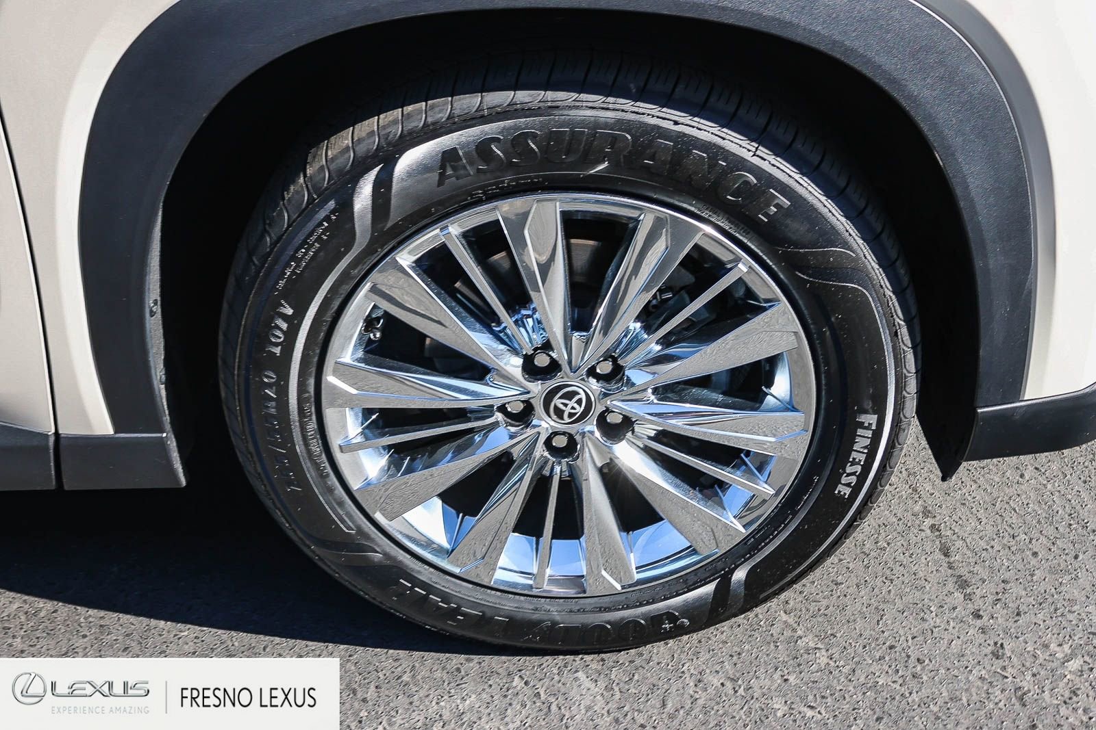 Used 2024 Toyota Grand Highlander Platinum image 9