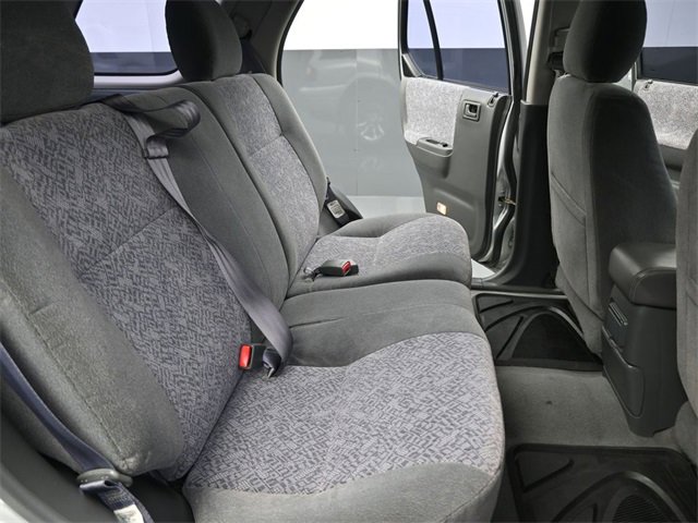 Used 2000 Isuzu Rodeo S image 28