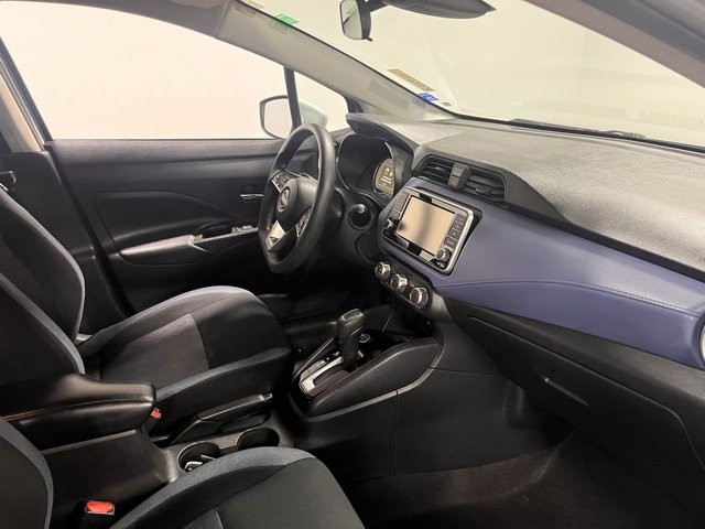 Used 2023 Nissan Versa SV image 11