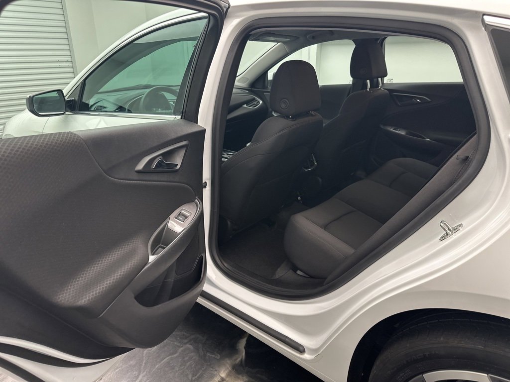 Used 2024 Chevrolet Malibu LT image 6