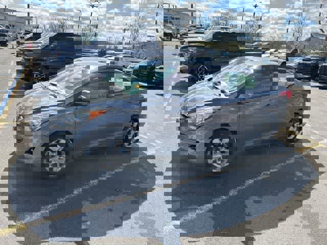 Used 2013 Hyundai Elantra GLS w/ Preferred Pkg image 7