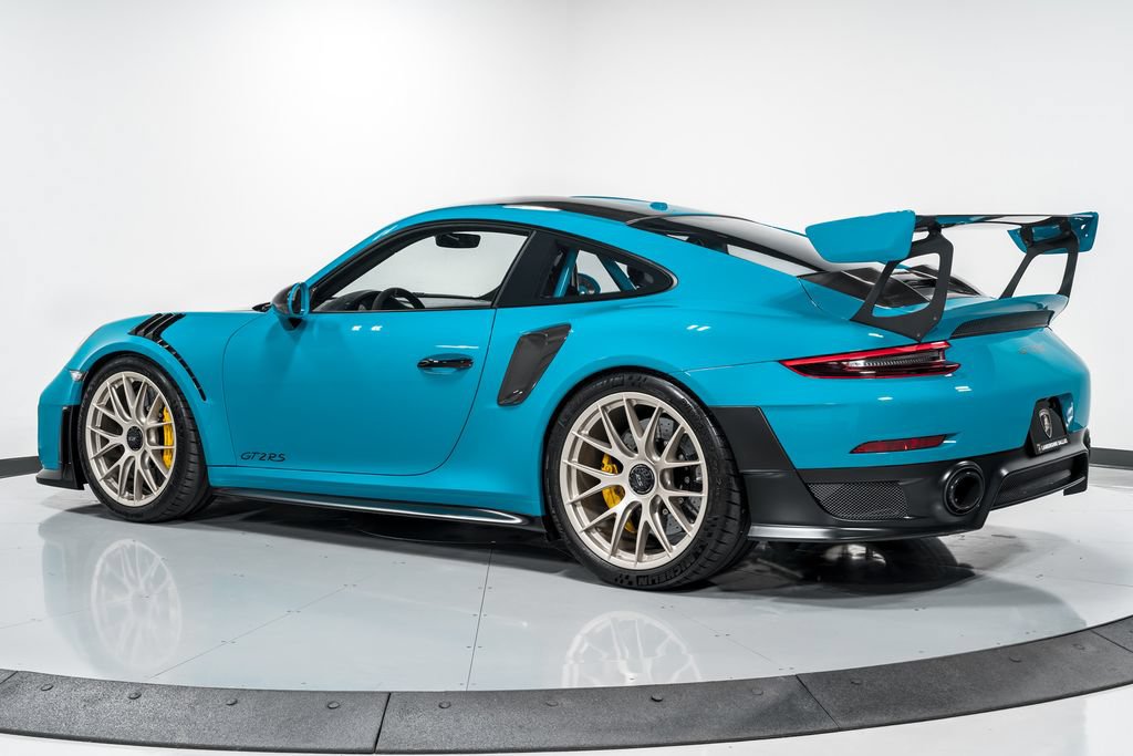 Used 2018 Porsche 911 GT2 RS w/ Weissach Package RWD image 5