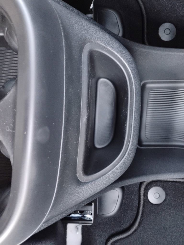 New 2026 Chrysler Pacifica Select image 25