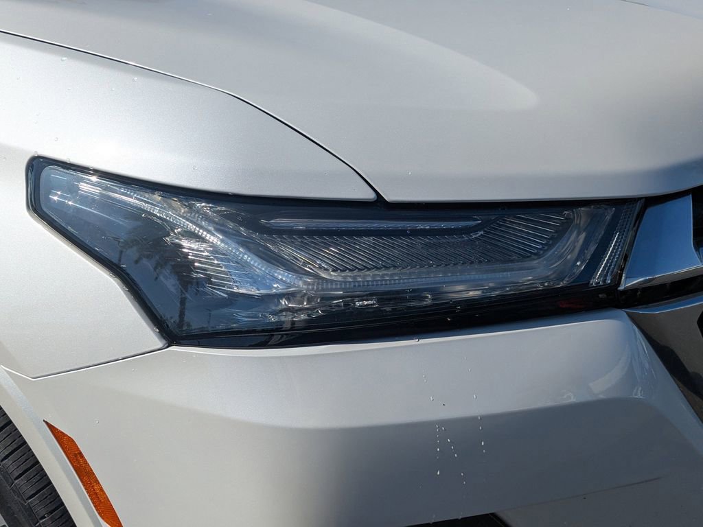 Used 2024 Chevrolet Traverse High Country image 10