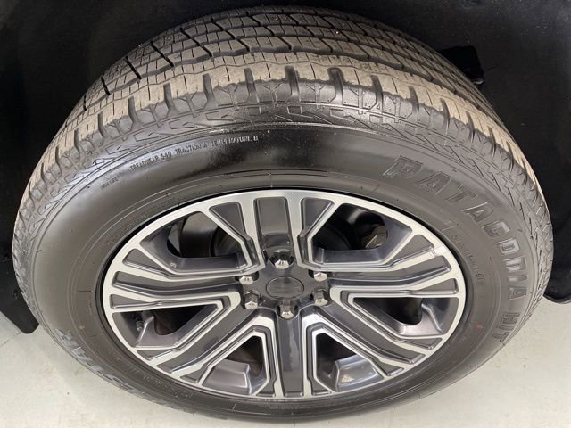 Used 2024 Jeep Wagoneer L Series II w/ Flexible Seating Group image 7