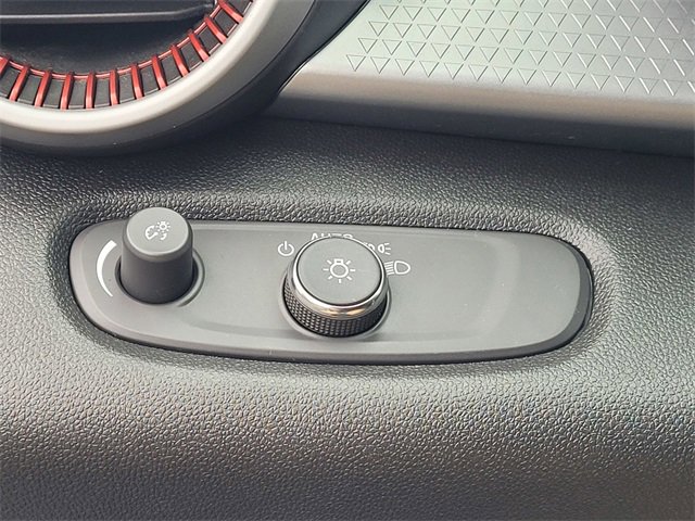 Used 2024 Chevrolet Trax RS w/ Driver Confidence Package image 23