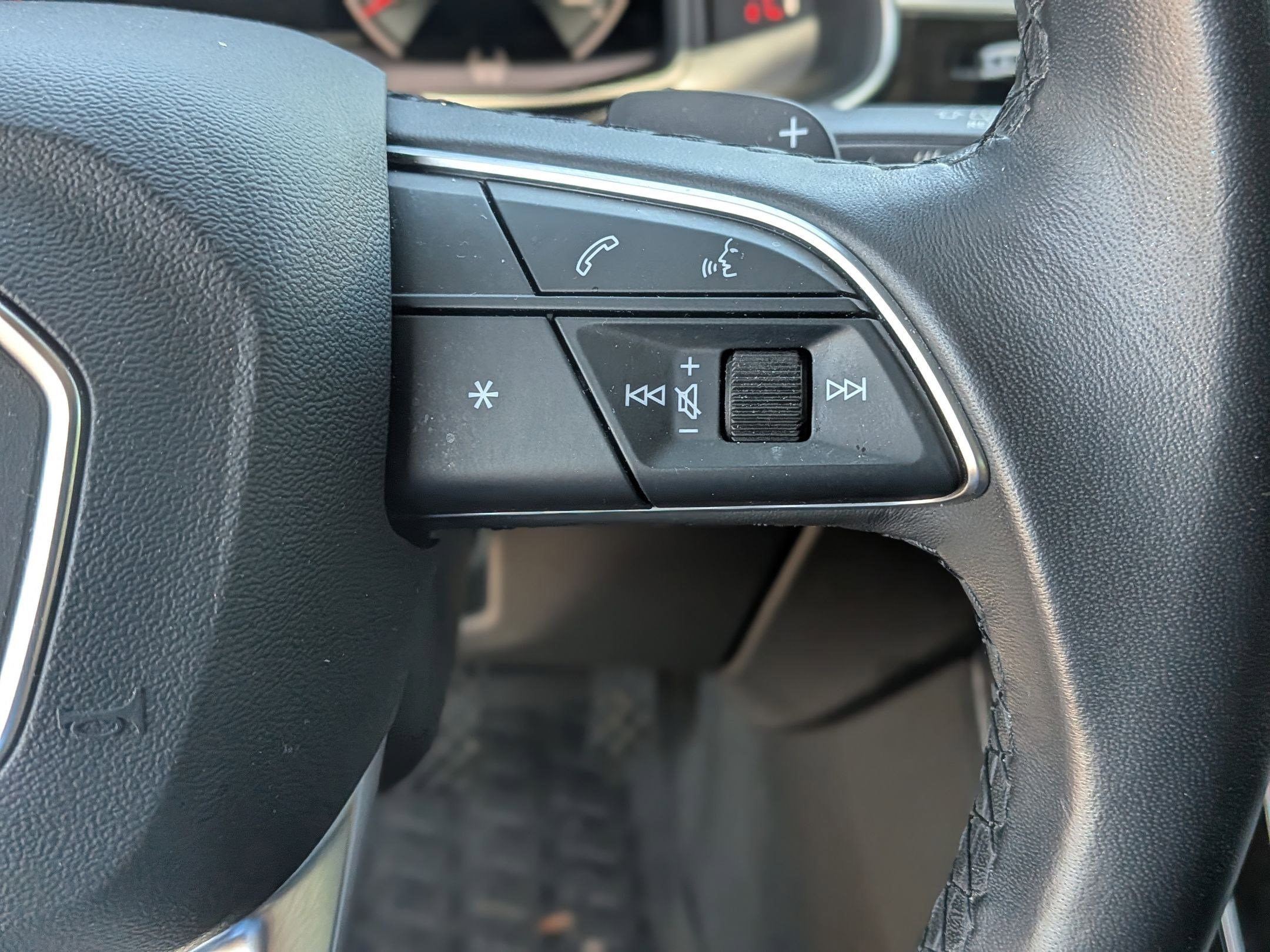 Used 2022 Audi Q8 Premium Plus w/ Premium Plus Package image 17