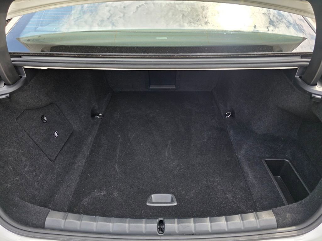 Certified 2023 BMW i7 xDrive60 image 17