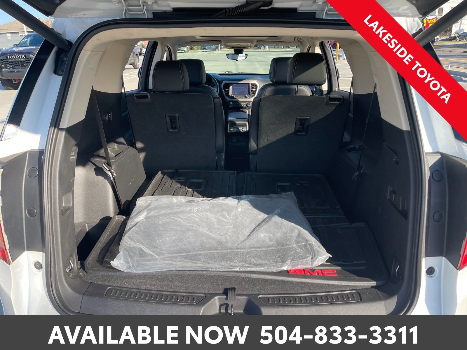 Used 2021 GMC Acadia Denali w/ Denali Technology Package image 15