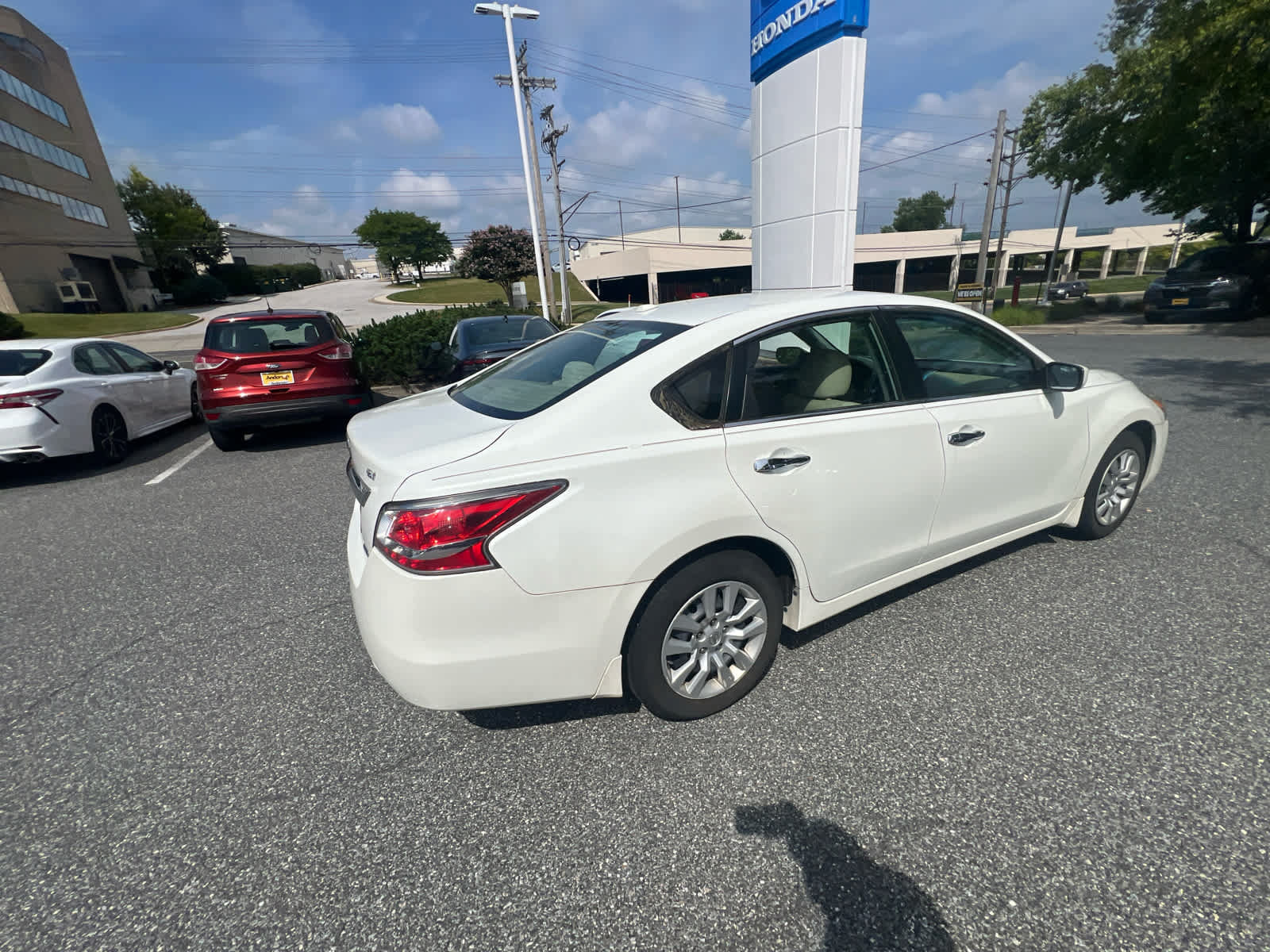Used 2014 Nissan Altima 2.5 SV FWD image 5