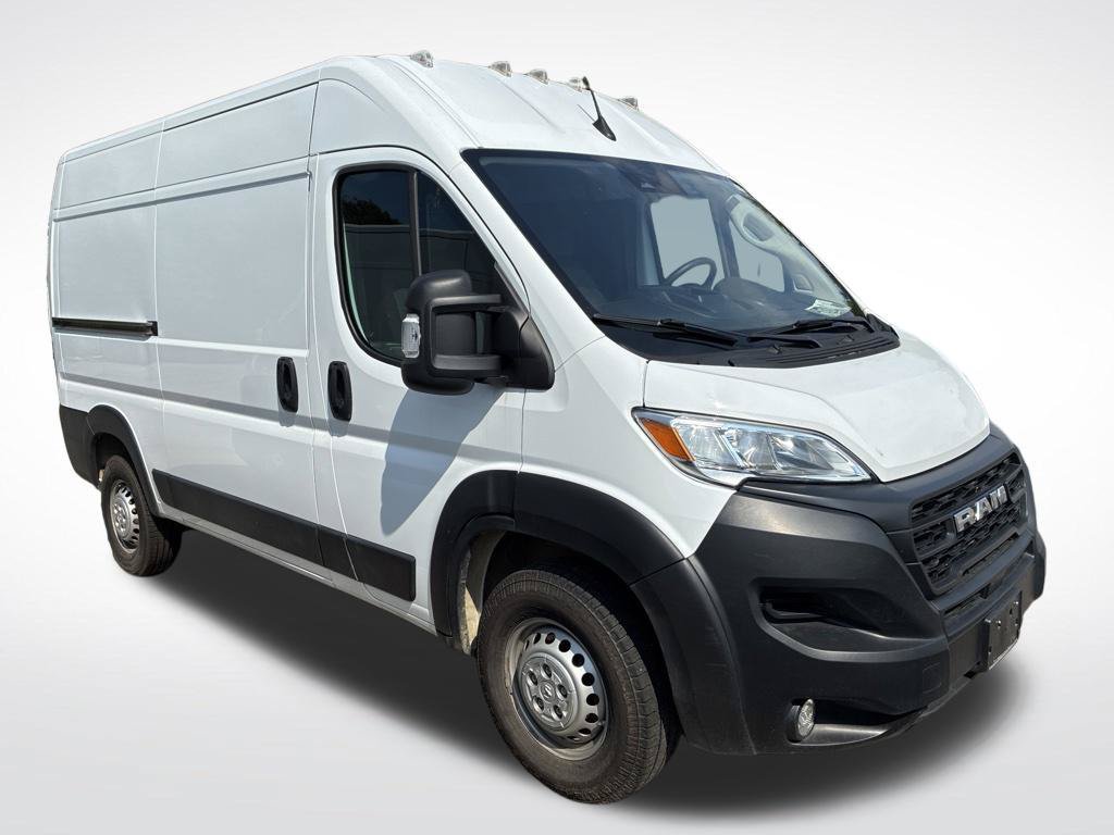 Used 2025 RAM ProMaster 2500 w/ Convenience Group FWD image 7