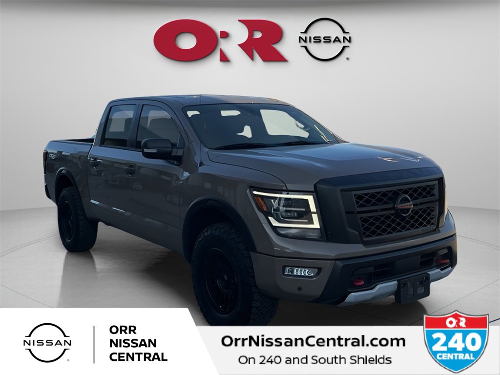 Used 2021 Nissan Titan PRO-4X w/ Pro-4x Convenience Package image 3