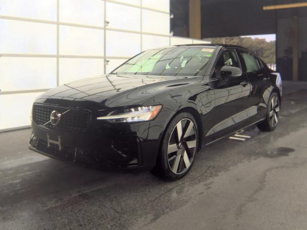 Used 2024 Volvo S60 T8 Plus w/ Climate Package AWD/4WD image 2