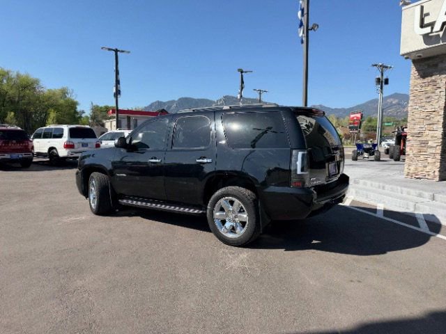 Used 2012 GMC Yukon SLT w/ SLT Chrome Package AWD/4WD image 10