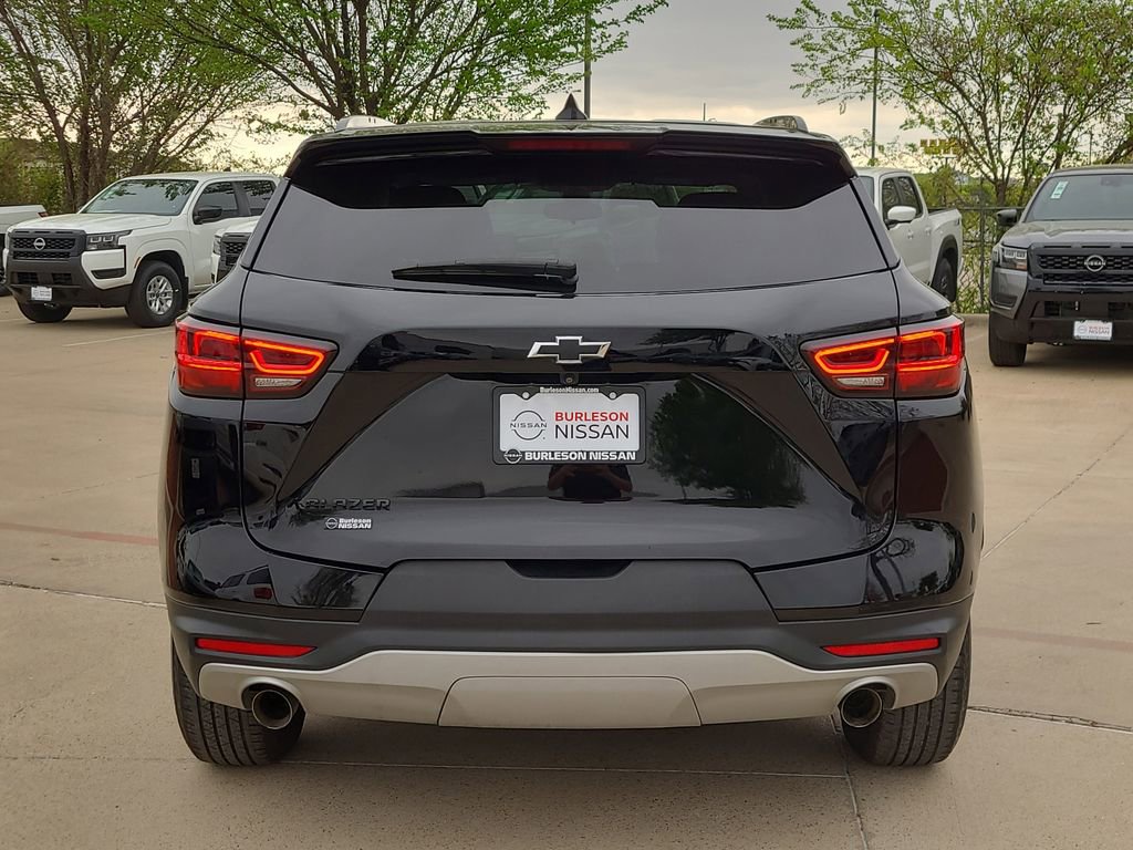 Used 2024 Chevrolet Blazer LT w/ Midnight/Sport Edition image 3