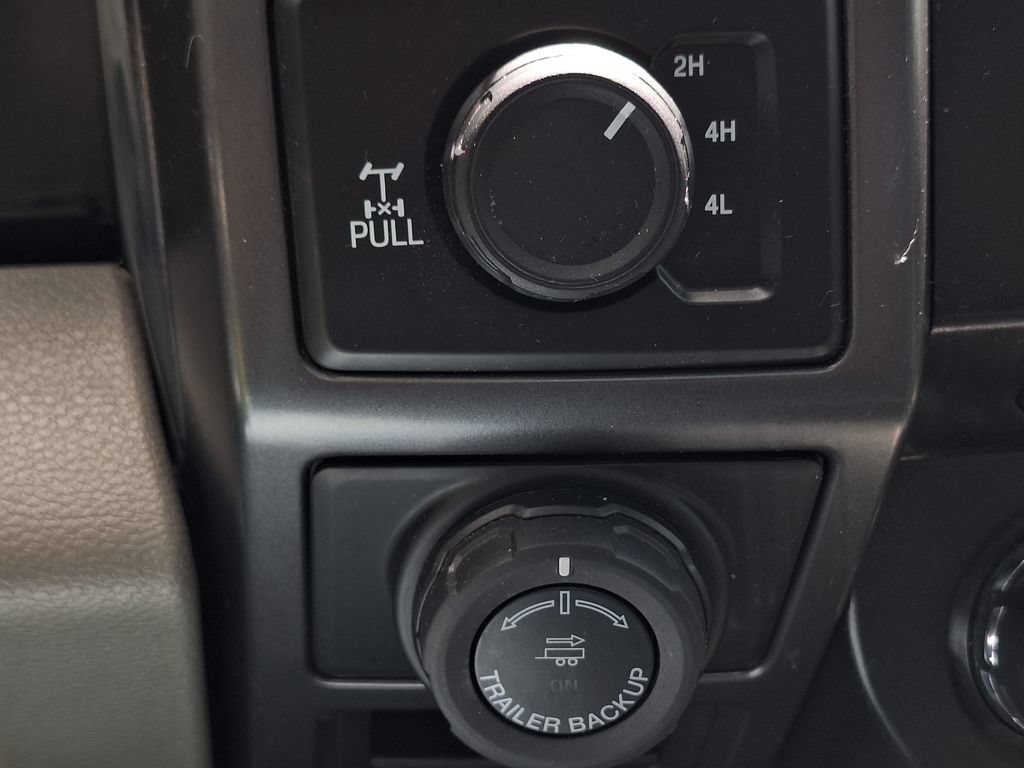 Used 2017 Ford F150 XLT w/ Equipment Group 302A Luxury AWD/4WD image 24