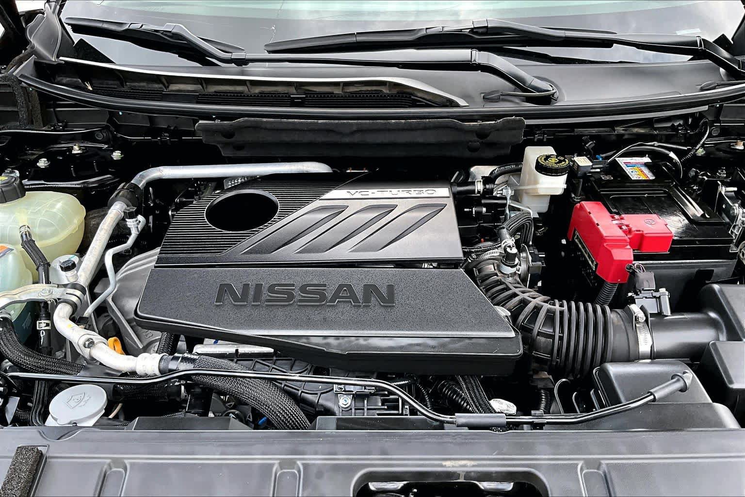 Used 2023 Nissan Rogue Platinum FWD image 32