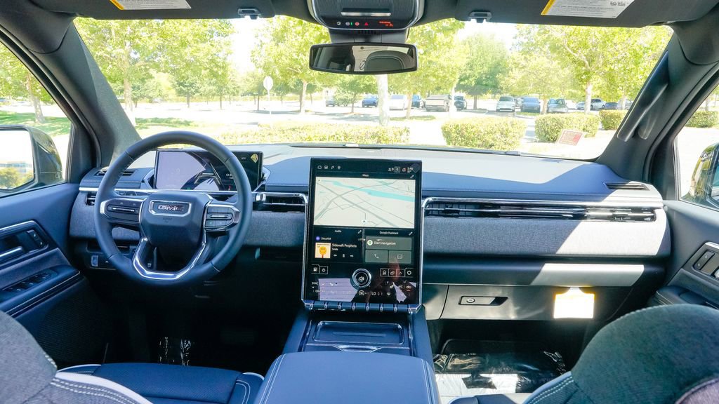 Used 2026 GMC Sierra EV Elevation image 22