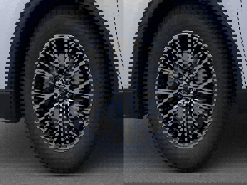 New 2025 Ford Escape SE w/ PHEV Premium Package image 19