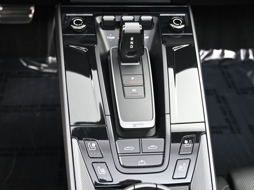 Certified 2025 Porsche 911 Carrera image 20