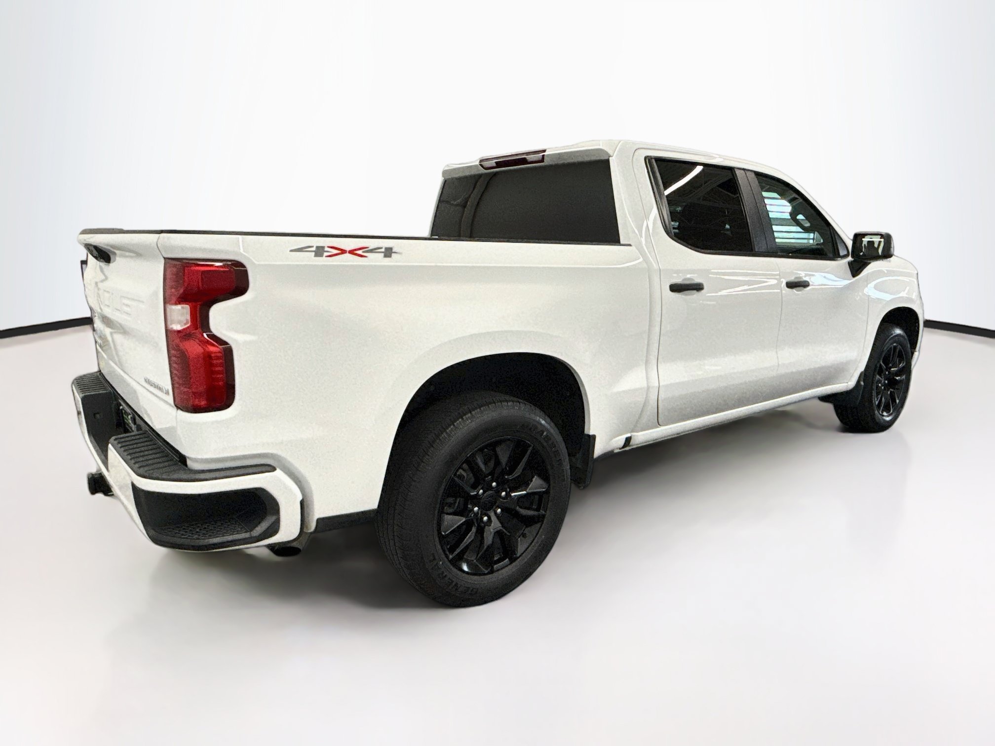 Used 2023 Chevrolet Silverado 1500 Custom AWD/4WD image 9