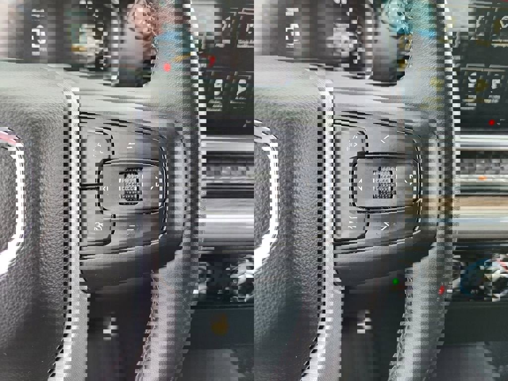 Used 2023 GMC Sierra 1500 Elevation image 25