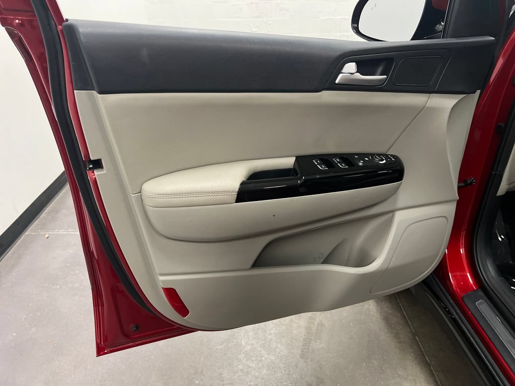 Used 2022 Kia Sportage Nightfall Edition w/ Nightfall Fwd Premium Package image 13