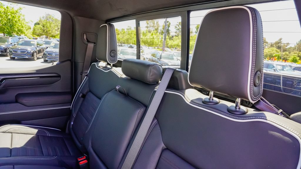 New 2026 GMC Sierra 1500 AT4X AWD/4WD image 12