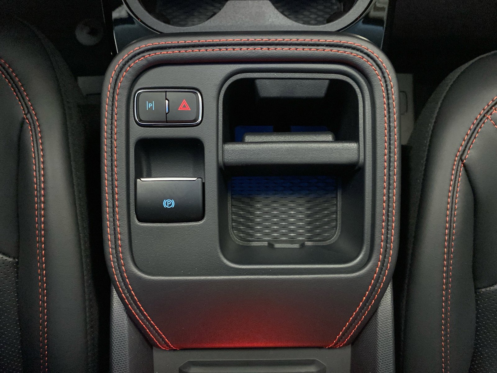 New 2025 Ford Mustang Mach-E Premium w/ Sport Appearance Package AWD/4WD image 31