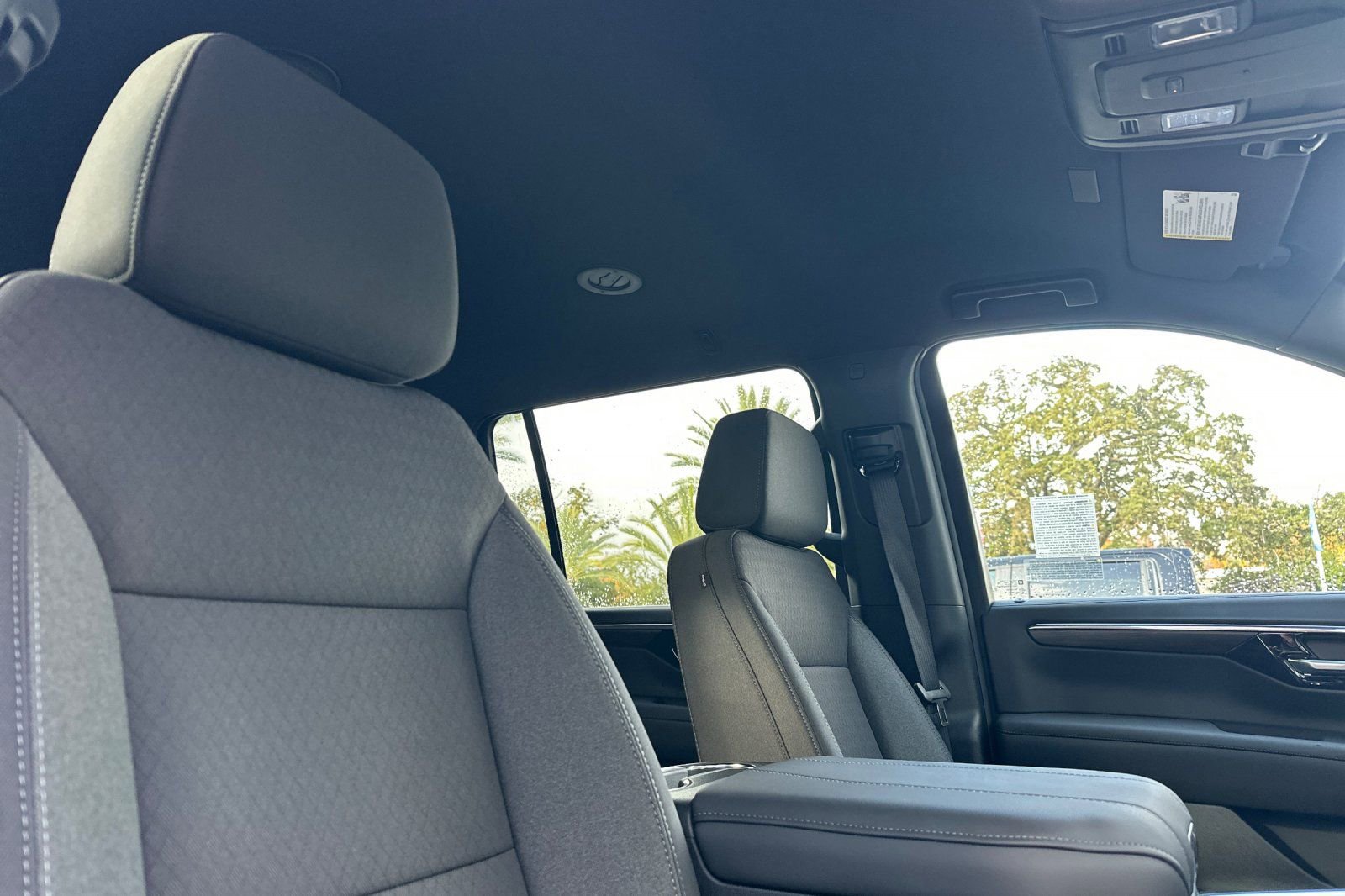 New 2026 Chevrolet Suburban LS image 17