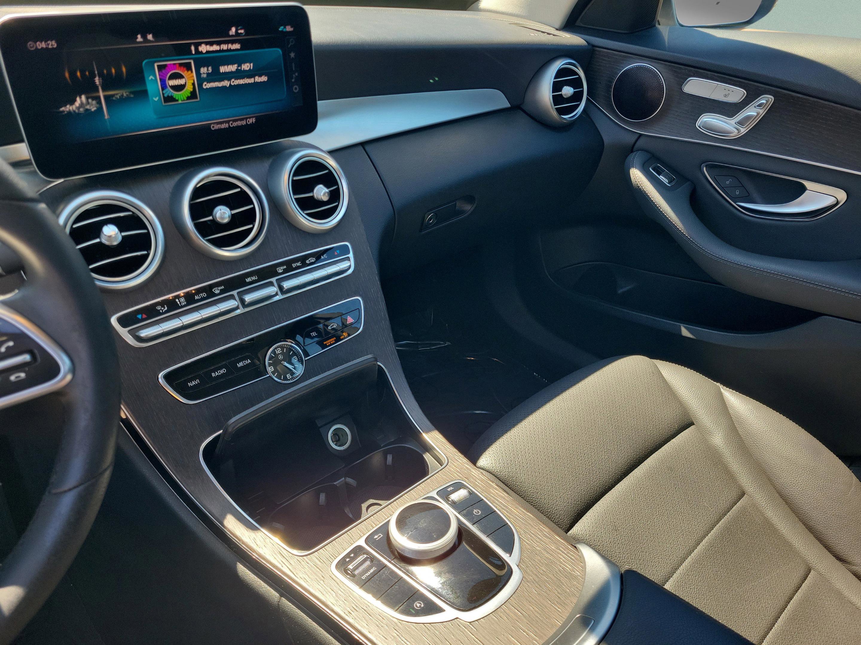 Used 2020 Mercedes-Benz C 300 Sedan image 35