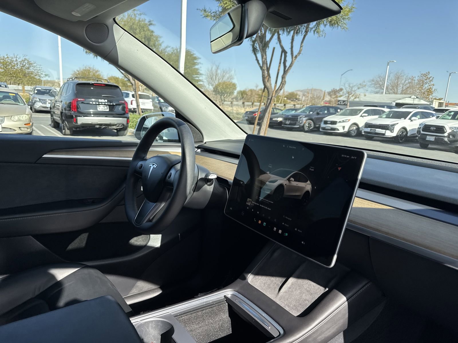 Used 2023 Tesla Model Y Long Range image 19