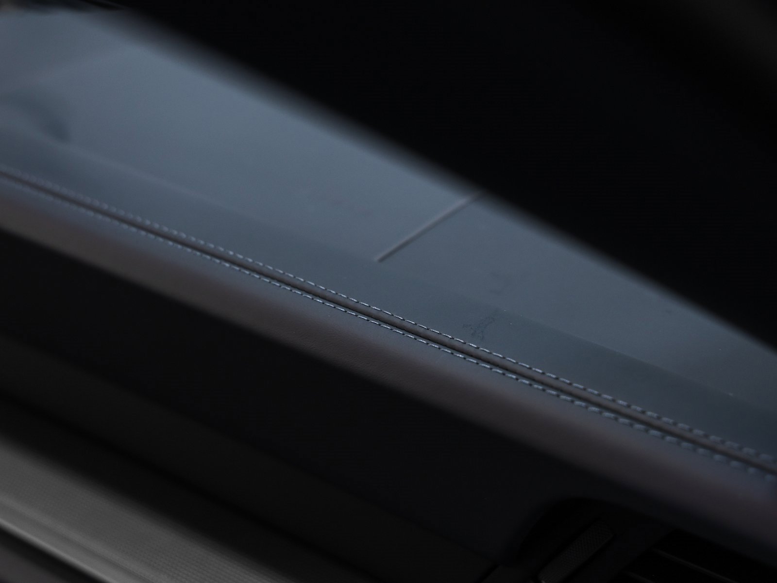 Used 2025 Porsche 911 Carrera image 32