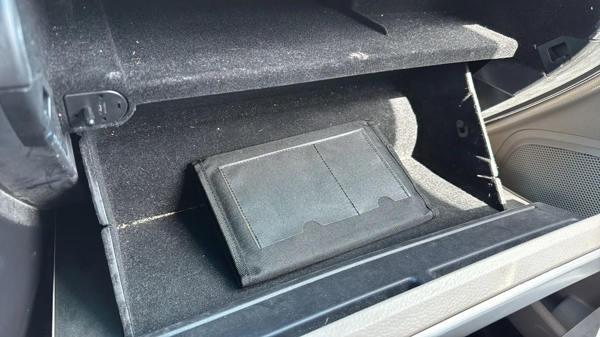 Used 2014 Ford Explorer XLT w/ Equipment Group 201A image 27