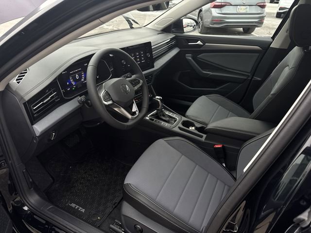 New 2026 Volkswagen Jetta SE FWD image 10
