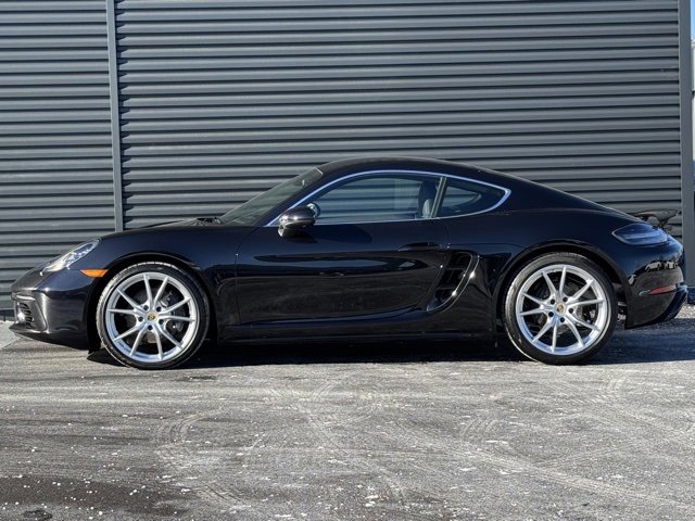 New 2025 Porsche 718 Cayman image 2