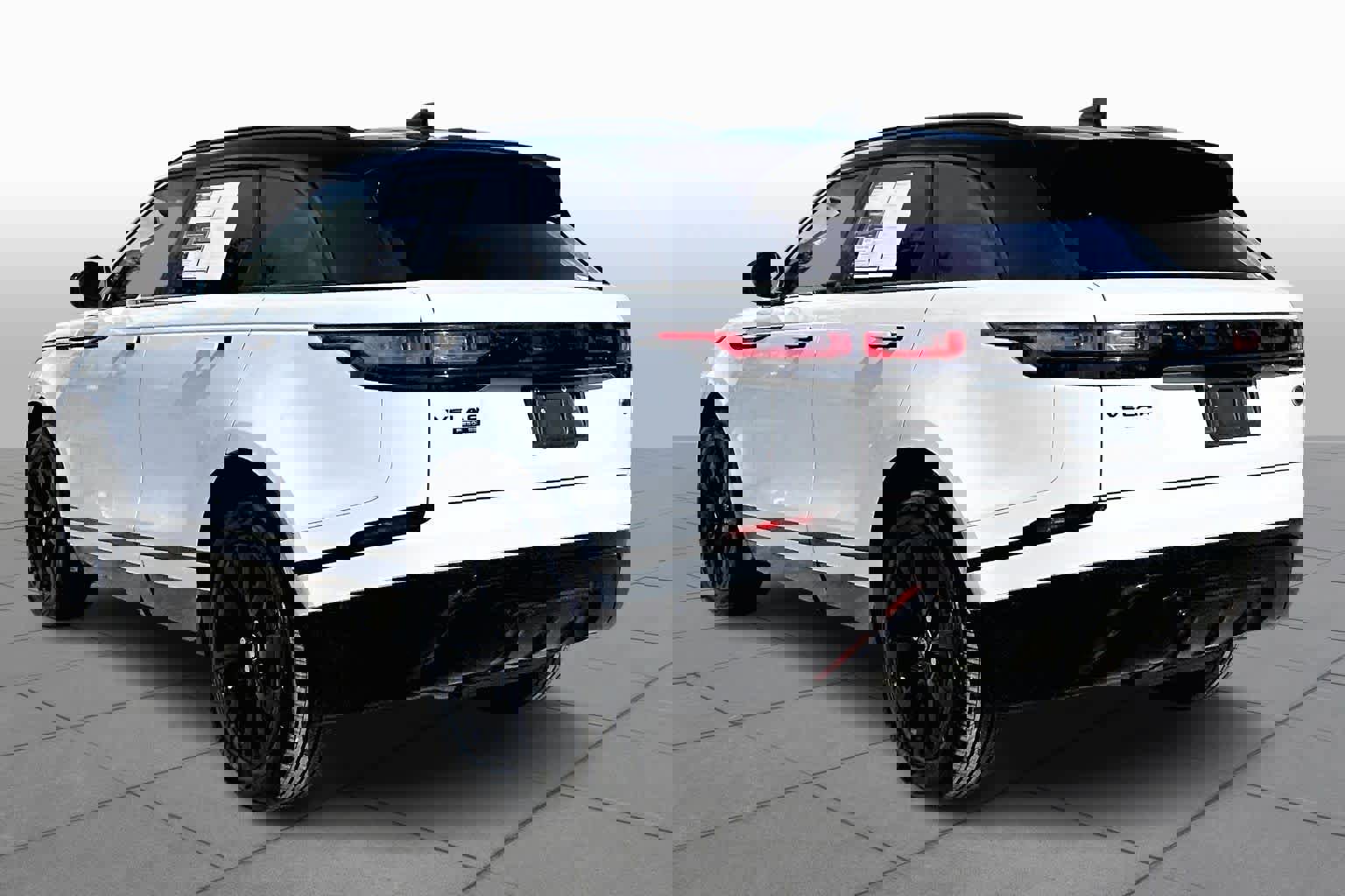 Used 2019 Land Rover Range Rover Velar R-Dynamic SE image 12