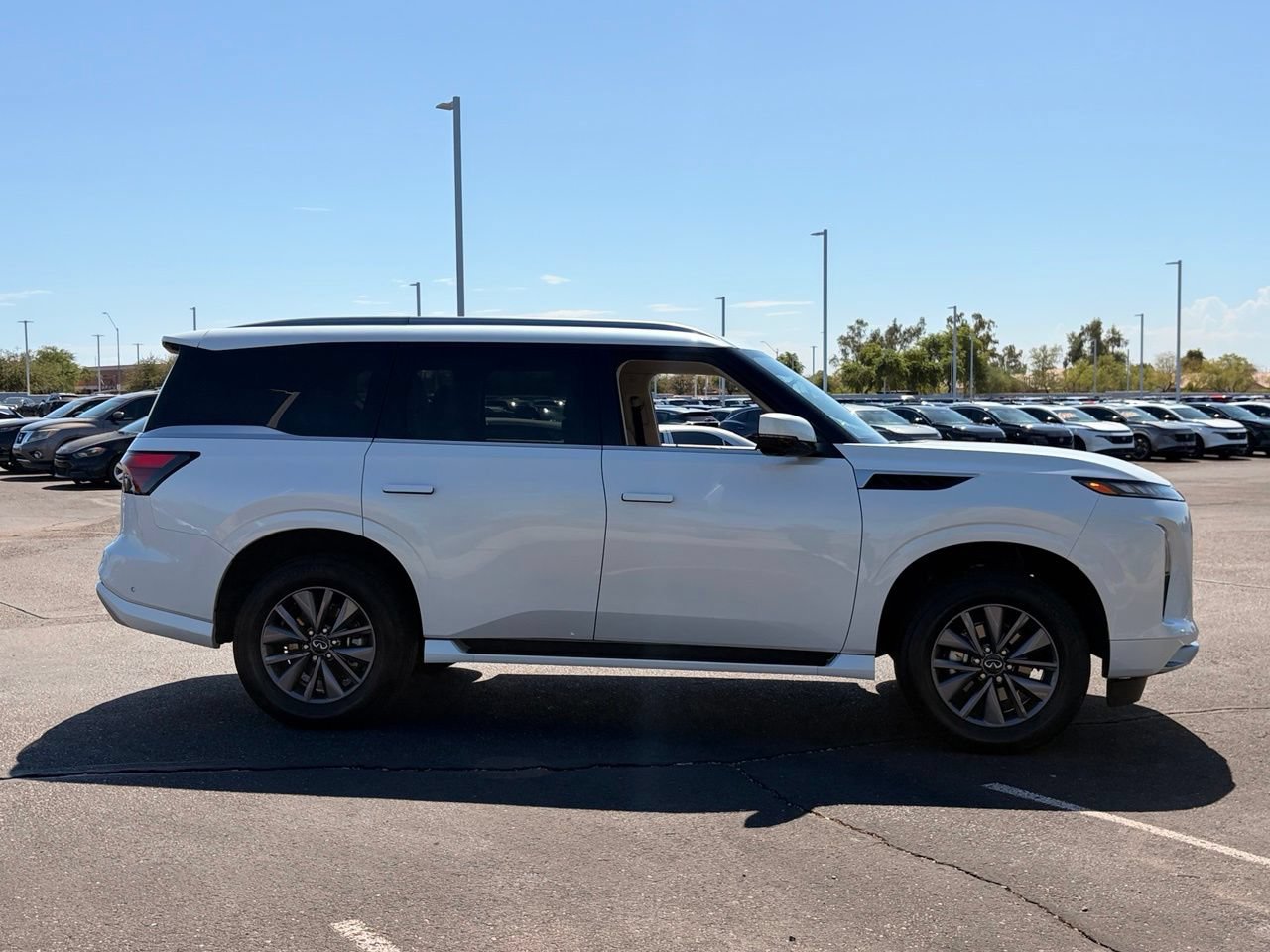 Certified 2026 INFINITI QX80 Pure AWD/4WD image 6