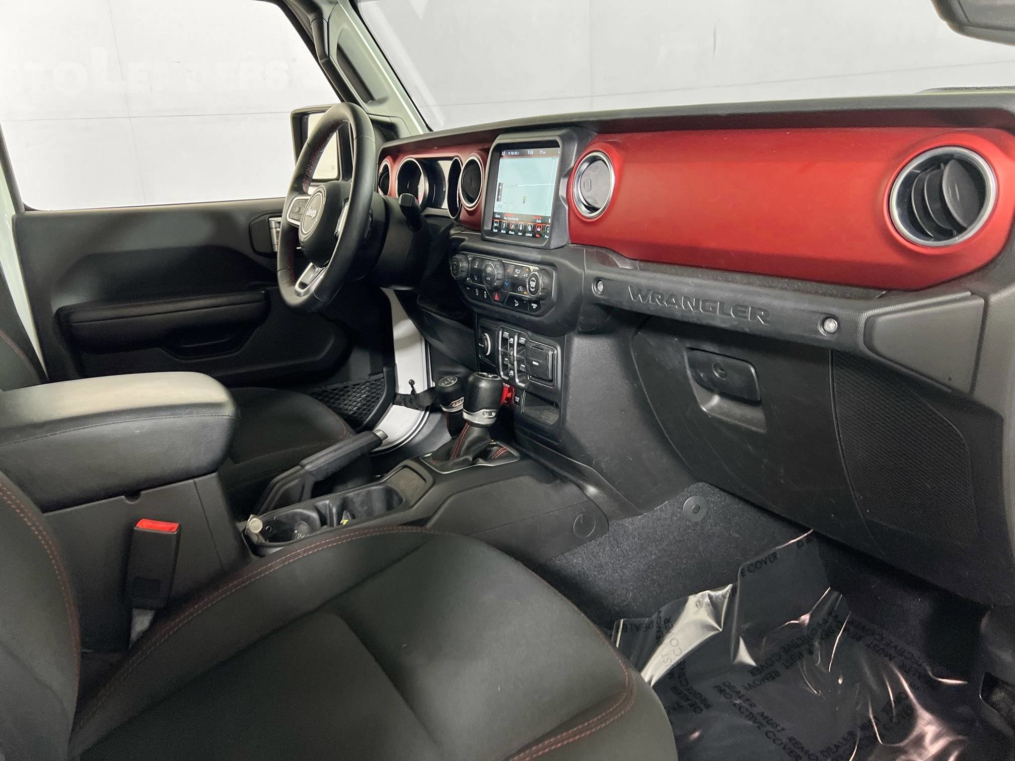 Used 2018 Jeep Wrangler Unlimited Rubicon image 26