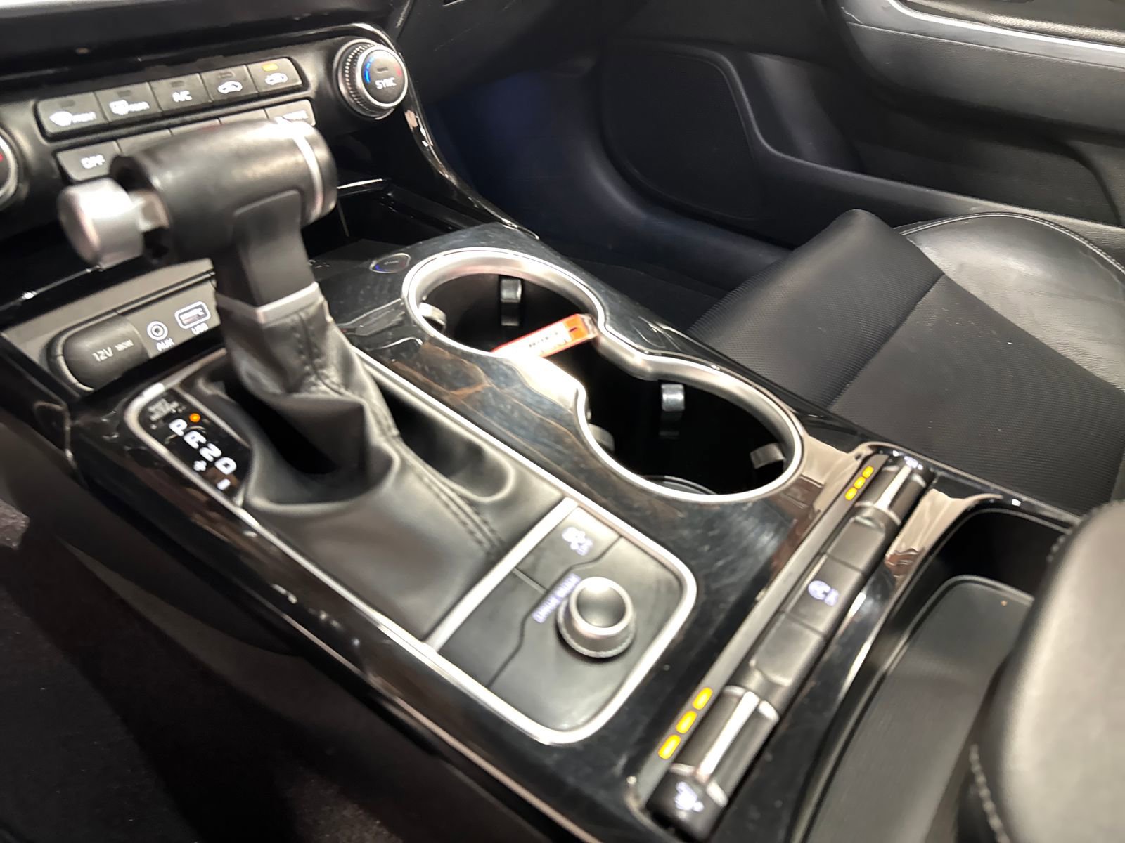 Used 2020 Kia Stinger GT-Line RWD image 24