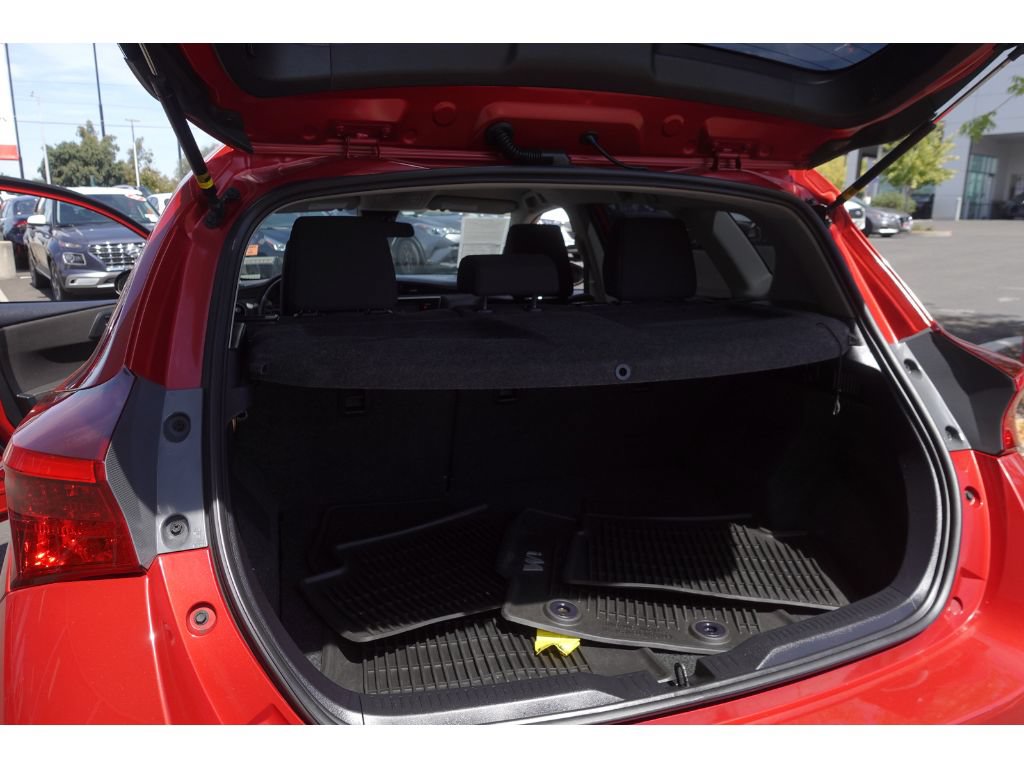Certified 2018 Toyota Corolla iM w/ All-Weather Mat Package FWD image 25