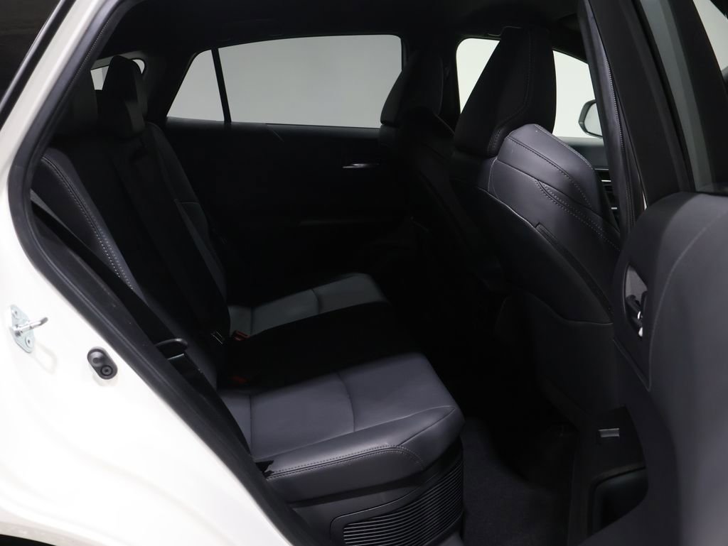 Used 2022 Toyota Venza XLE image 21