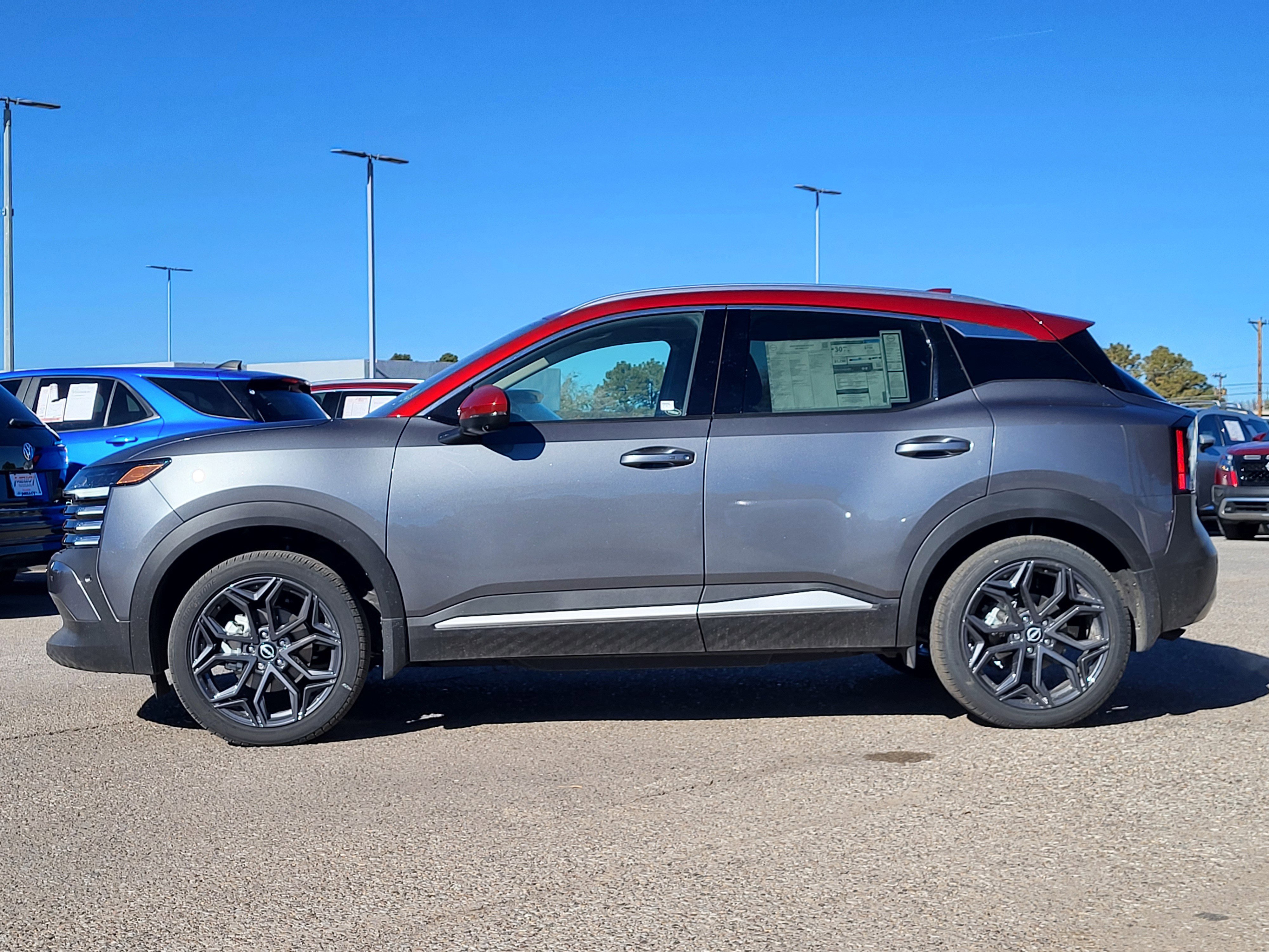 New 2025 Nissan Kicks SR w/ SR Premium Package image 2