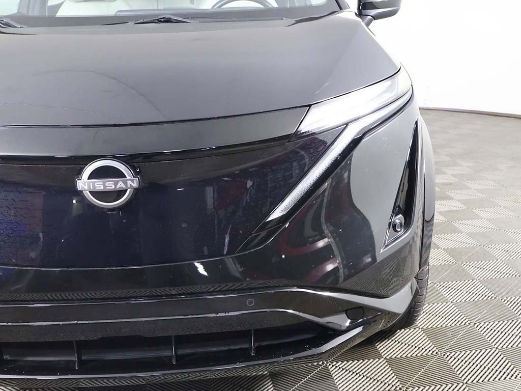 Used 2023 Nissan Ariya AWD image 16