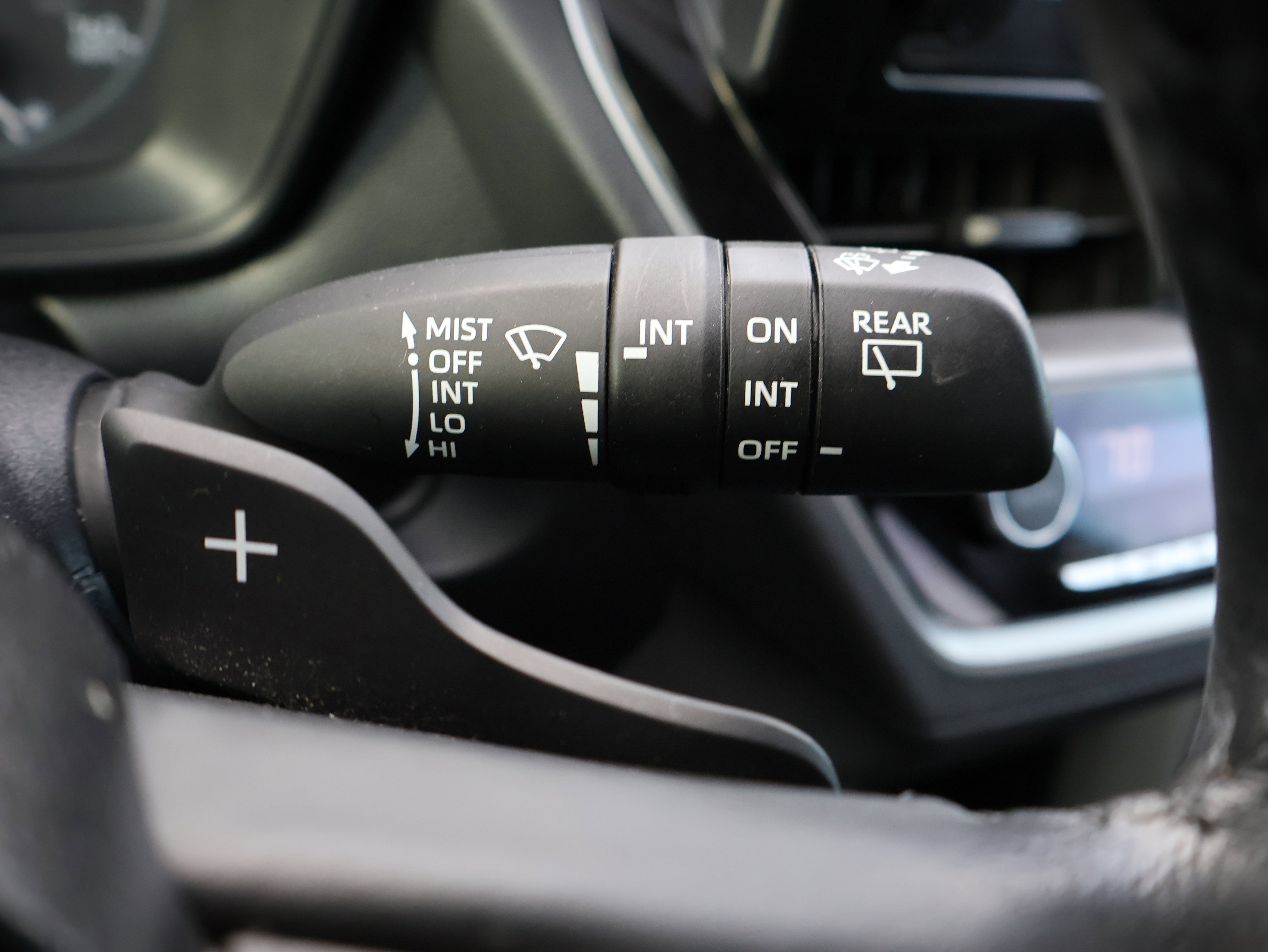 Used 2024 Toyota Corolla Cross SE AWD/4WD image 37