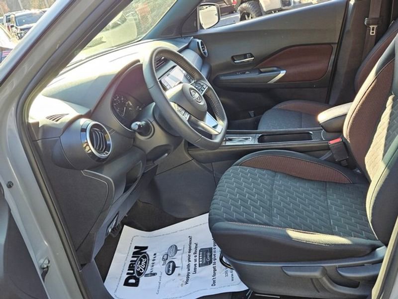 Used 2024 Nissan Kicks SR image 6